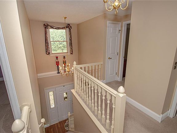 3rd image of 3472 Clover Dr