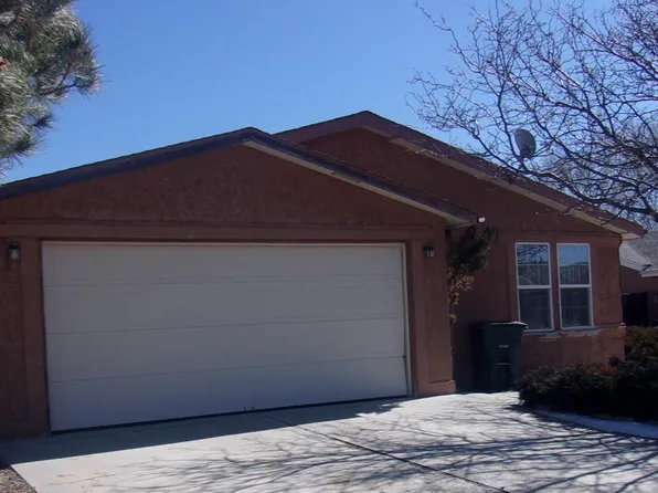 201 Saguaro Dr, Gallup, NM 87301