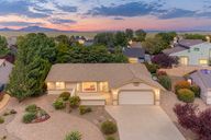 photo property thumbnail