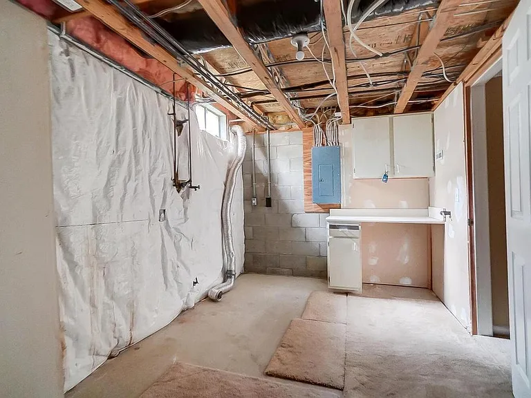 5713 Mango Ln — Photo 26