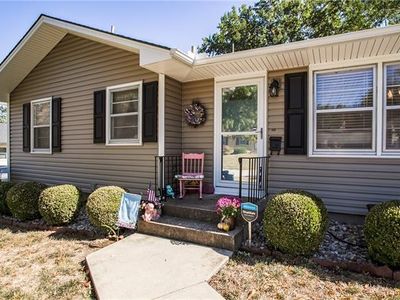 8313 Manning Ave, Raytown, MO, 64138