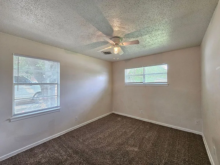 1504 S West S Young Dr — Photo 11