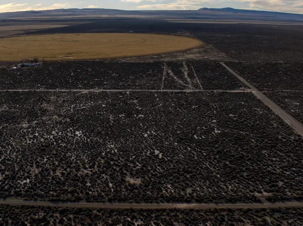 Mountain Dr, Christmas Valley, OR 97641