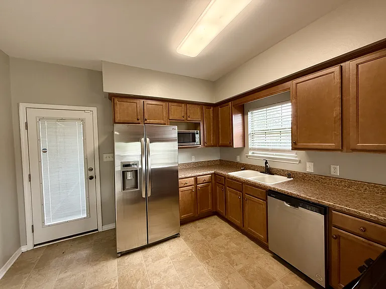 13627 Catahoula Dr S — Photo 10