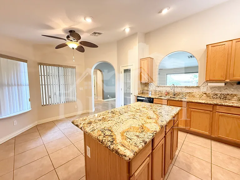 4148 E Brighton Way — Photo 9