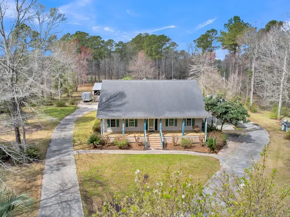 215 Saddle Ln, Summerville, SC 29483