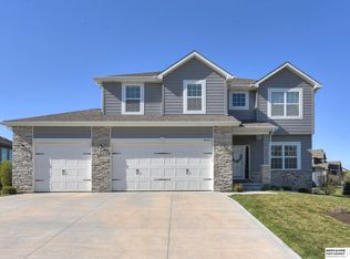 16902 Bondesson St, Bennington, NE 68007