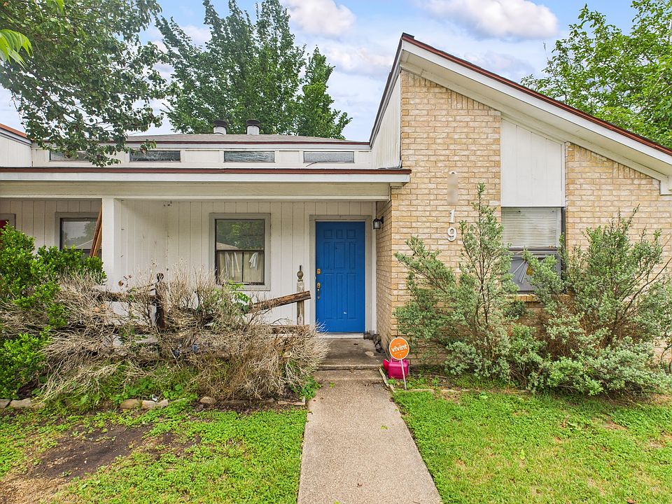 1st image of 2319 W Creek Ln