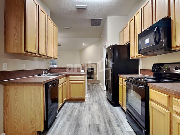 3rd image of 861110 Worthington Dr