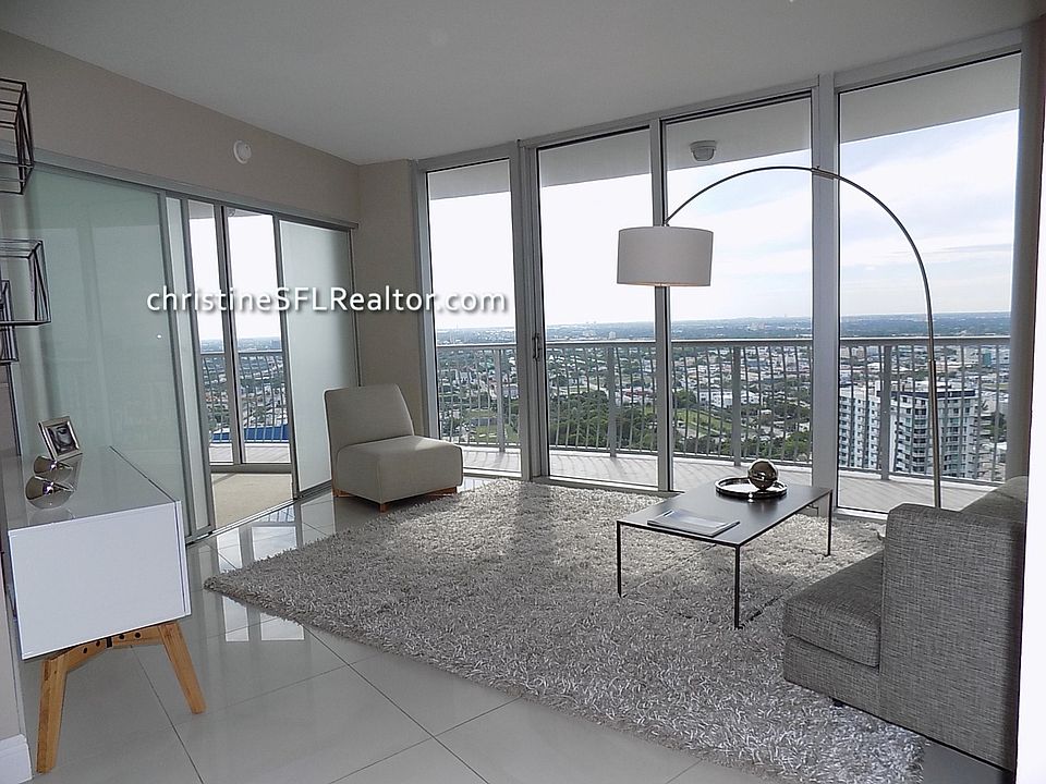 1st image of 1750 N Bayshore Dr APT 4015