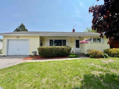 12805 S Regal St, Traverse City, MI, 49684