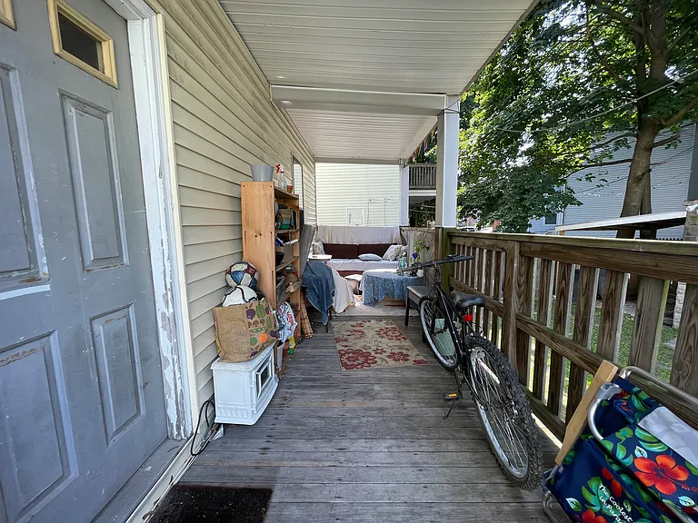 87 Easton St #1A — Photo 17