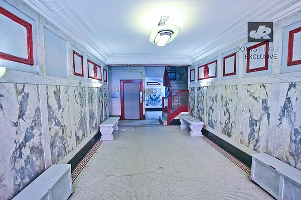 Rented by Jonis Realty | media 7