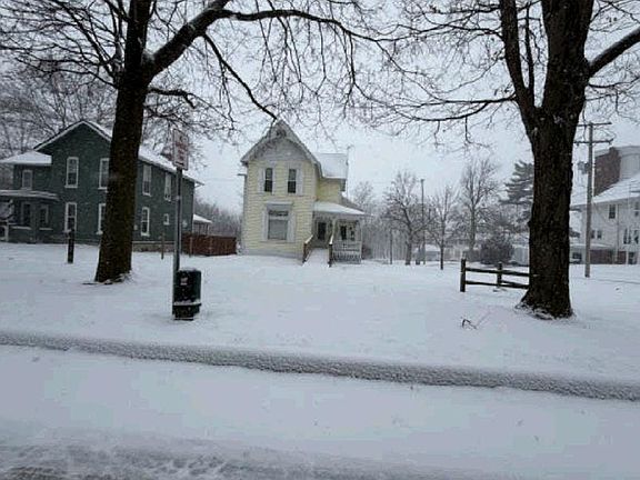 3rd image of 123 Seward St