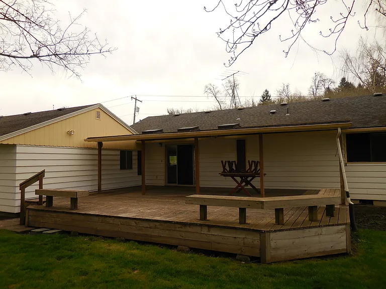 12935 SW Spring Hill Rd — Photo 3