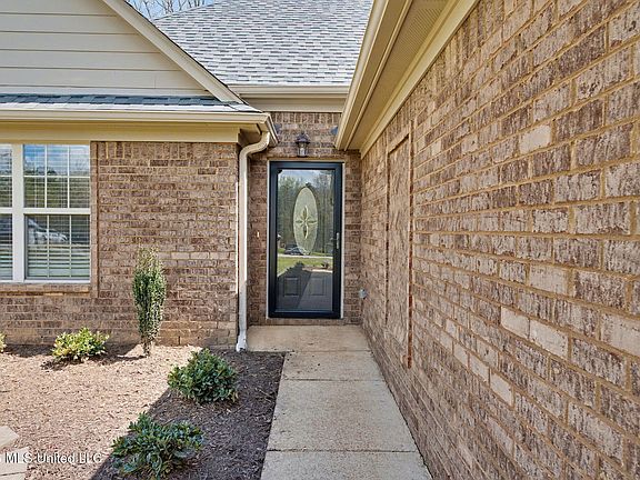 3rd image of 163 Patriot Way