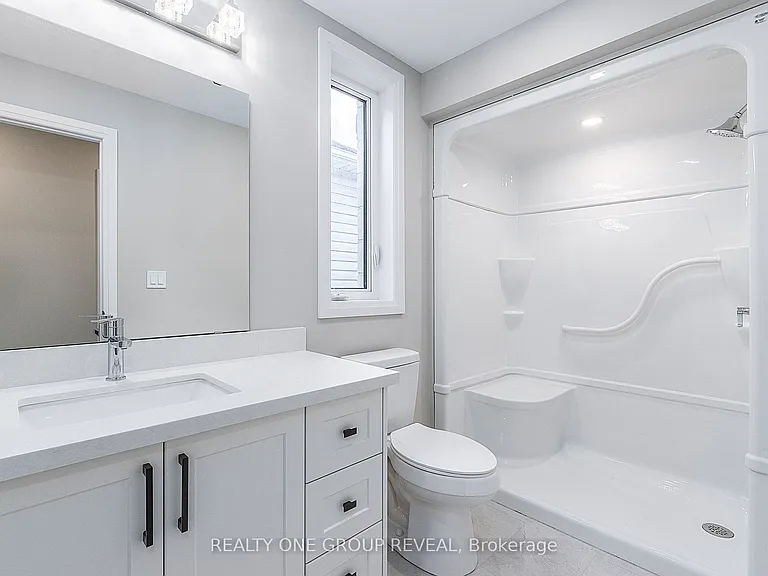 223 Grenfell St #1 — Photo 13