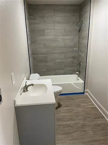 3 bed, 1.0 bath, 1100 sqft, $1,500 — Photo 4