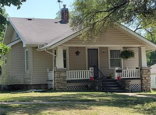 607 N Cedar St, Ottawa, KS 66067
