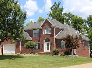 8301 Carrington Dr, Evansville, IN 47711