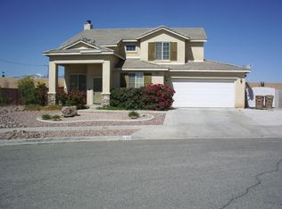 8900 Gentian Ave, Hesperia, CA 92344