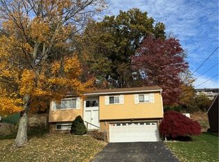 405 Diehl Dr, McKeesport, PA 15132