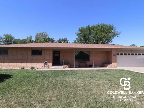 1709 Janice Ln, Garden City, KS 67846