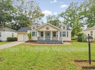 2411 E 39th St, Savannah, GA 31404