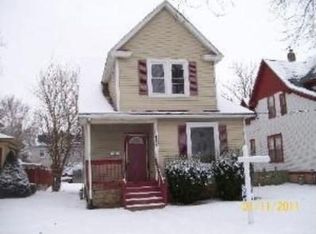 422 Maple Ave, Aurora, IL 60505