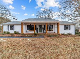 3620 Benchley Rd, Winston Salem, NC 27106