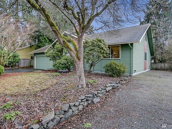 2nd image of 3340 19th St SE