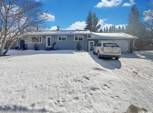 17 4th Ave E, Neilburg, SK S0M2C0