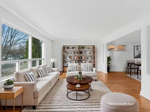 202 Park Home Ave, Toronto, ON M2R 1A2