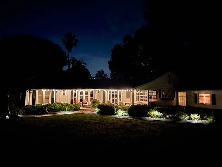 Palmer Ln — Photo 9
