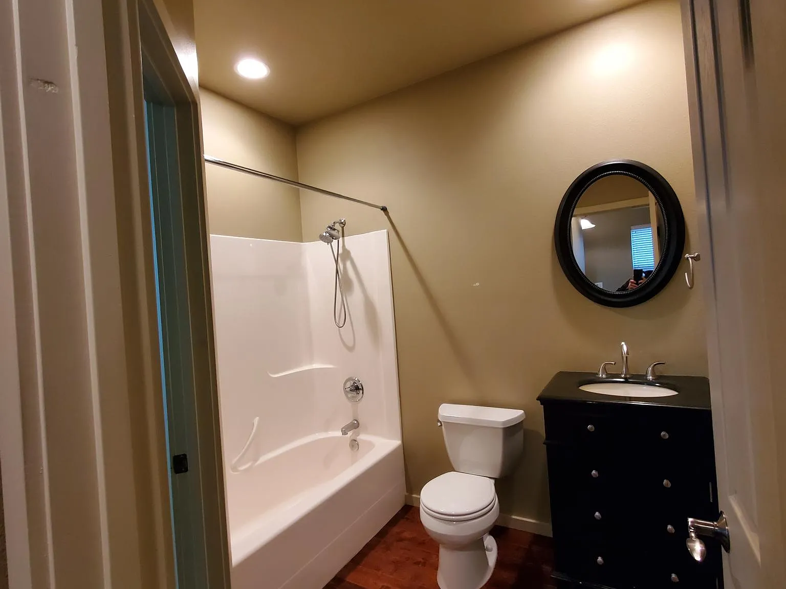2 bed, 1680 sqft, $2,025 — Photo 3