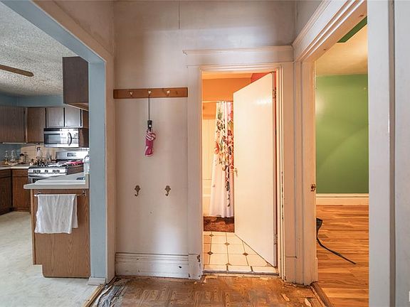 11th image of 2446 Charlack Ave
