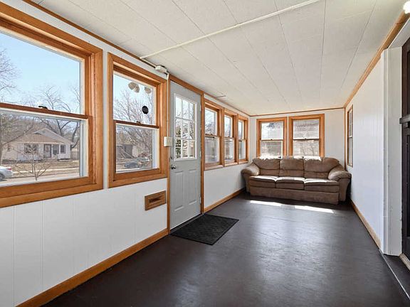 3rd image of 143 22nd Ave N