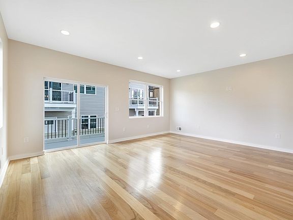 2nd image of 224 Kinderkamack Rd #A