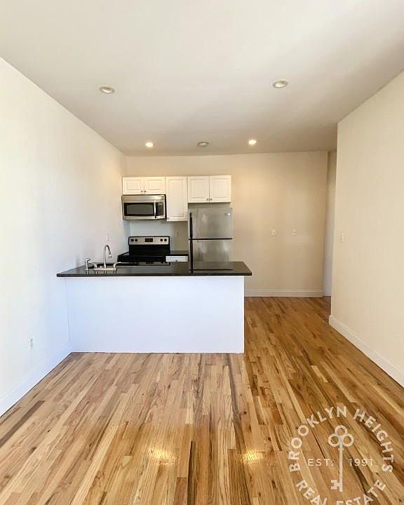1st image of 568 Pacific St #6E