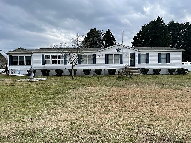 1st image of 22720 King Charles Dr