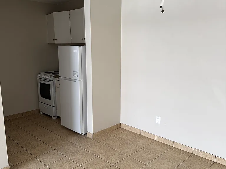 11920 102nd St NW — Photo 7