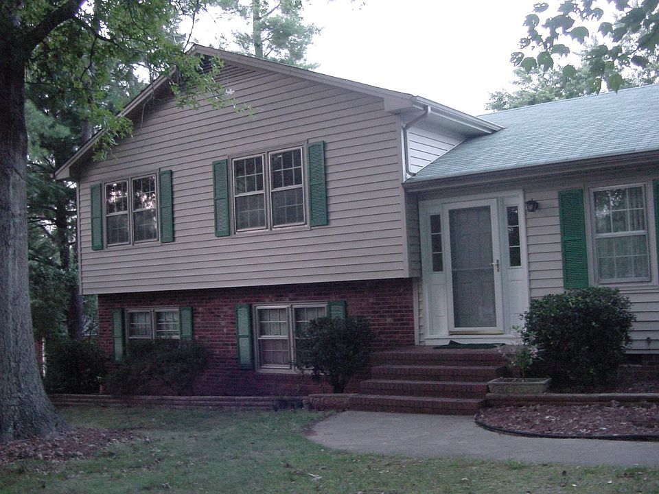 4-bed 2 bath Updated Home i 