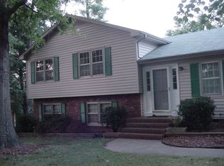 5616 Country Ln, Greensboro, NC 27410