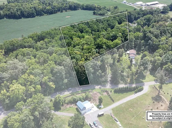 28 Richland Rd, Carlisle, PA 17015