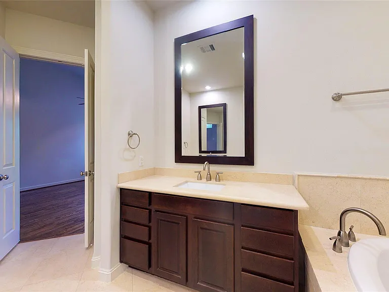 1708 Upland Lakes — Photo 21