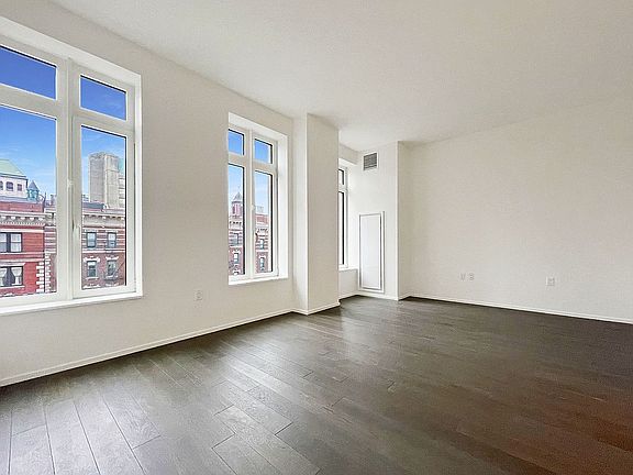 3rd image of 543 W 122nd St #6F