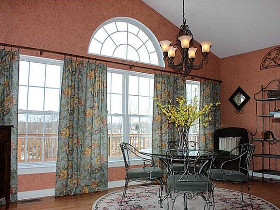 5th image of 503 Culloden Ct