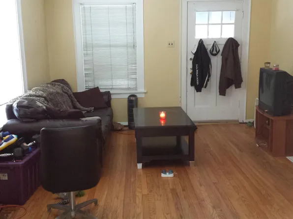 3 Villard Ct, Champaign, IL 61820