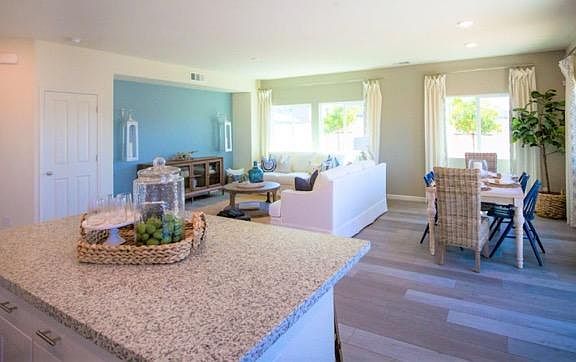 4th image of 3811 Sunsetparke Way