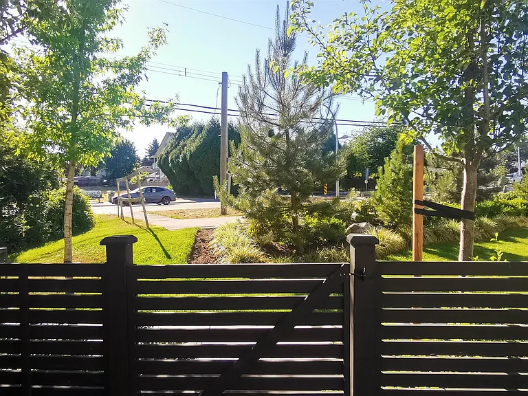 16828 Boxwood Dr #13 — Photo 5